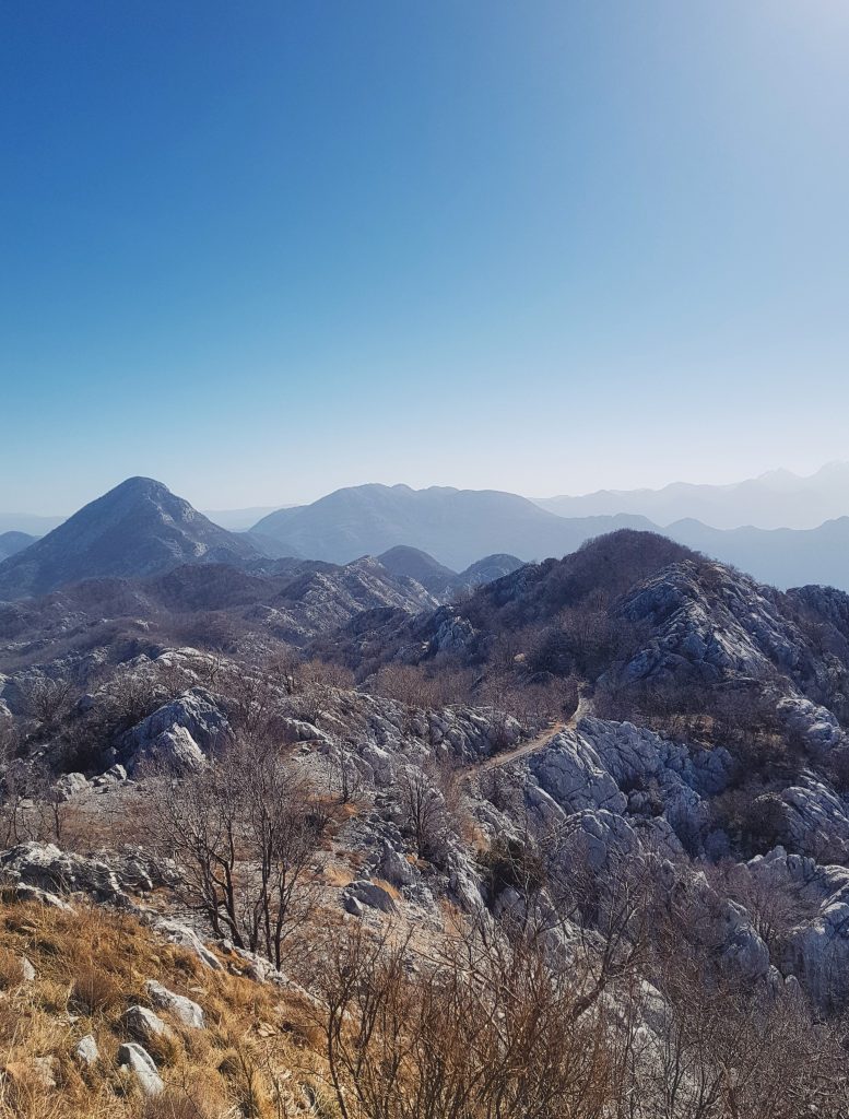 Pogled na okolinu sa tvrđave Stražnik